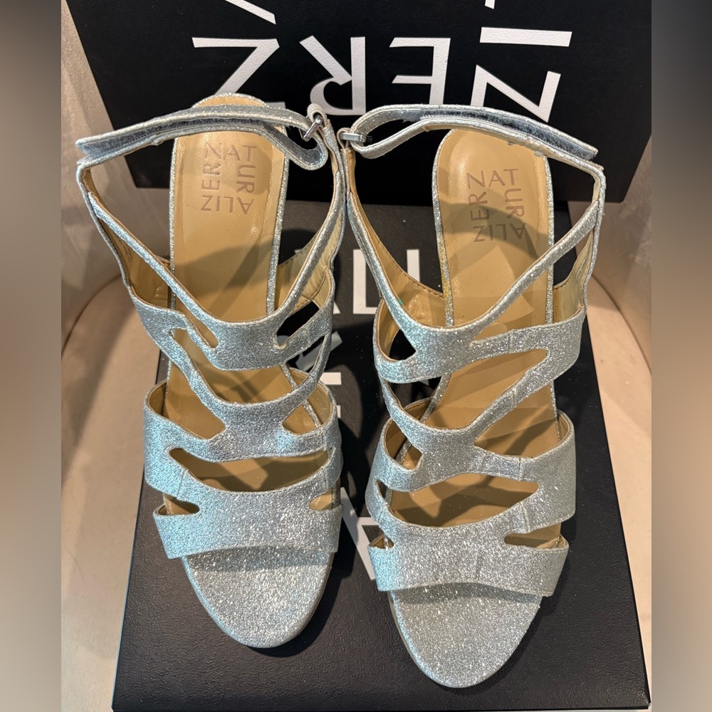 Naturalizer Dianna Silver Strappy Heels 9.5 Wide - Picture 4 of 11